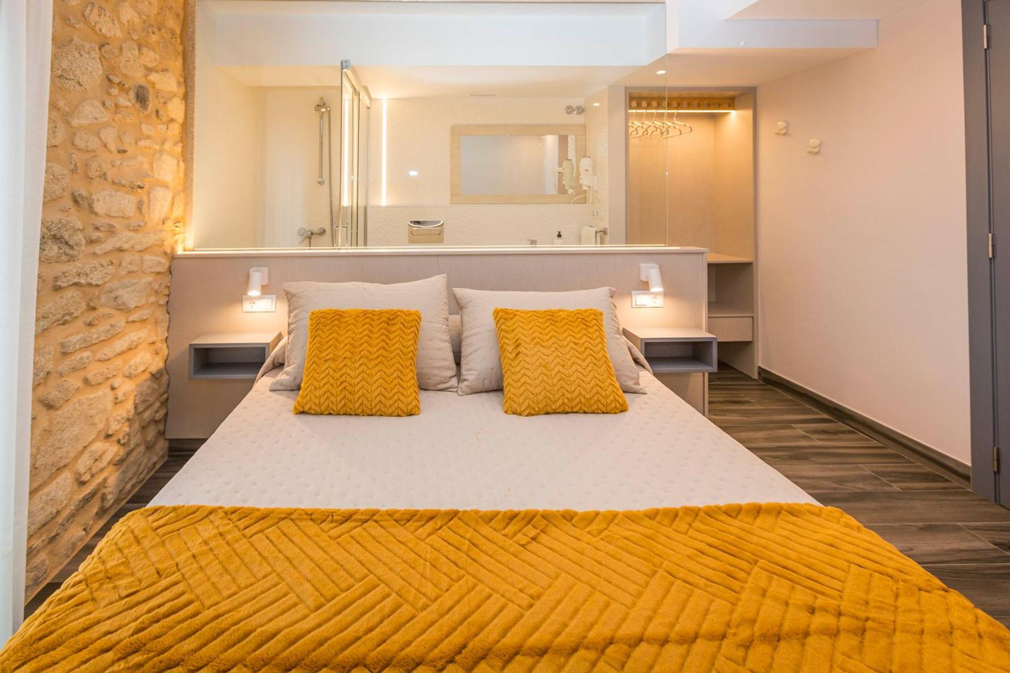 Apartamentos Curras En Тоуриньян Экстерьер фото